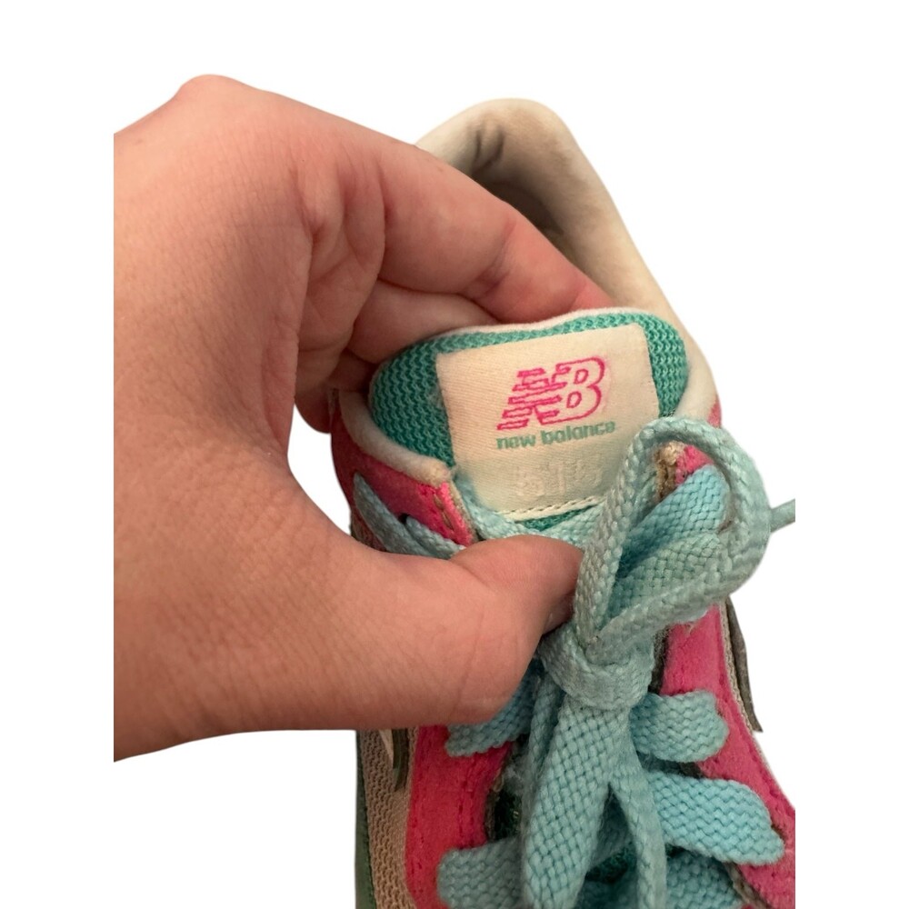 New Balance Girls Size 2 Sneakers Gray Pink Aqua Lace Up Low Top Rubber Sole Ath - Picture 10 of 12